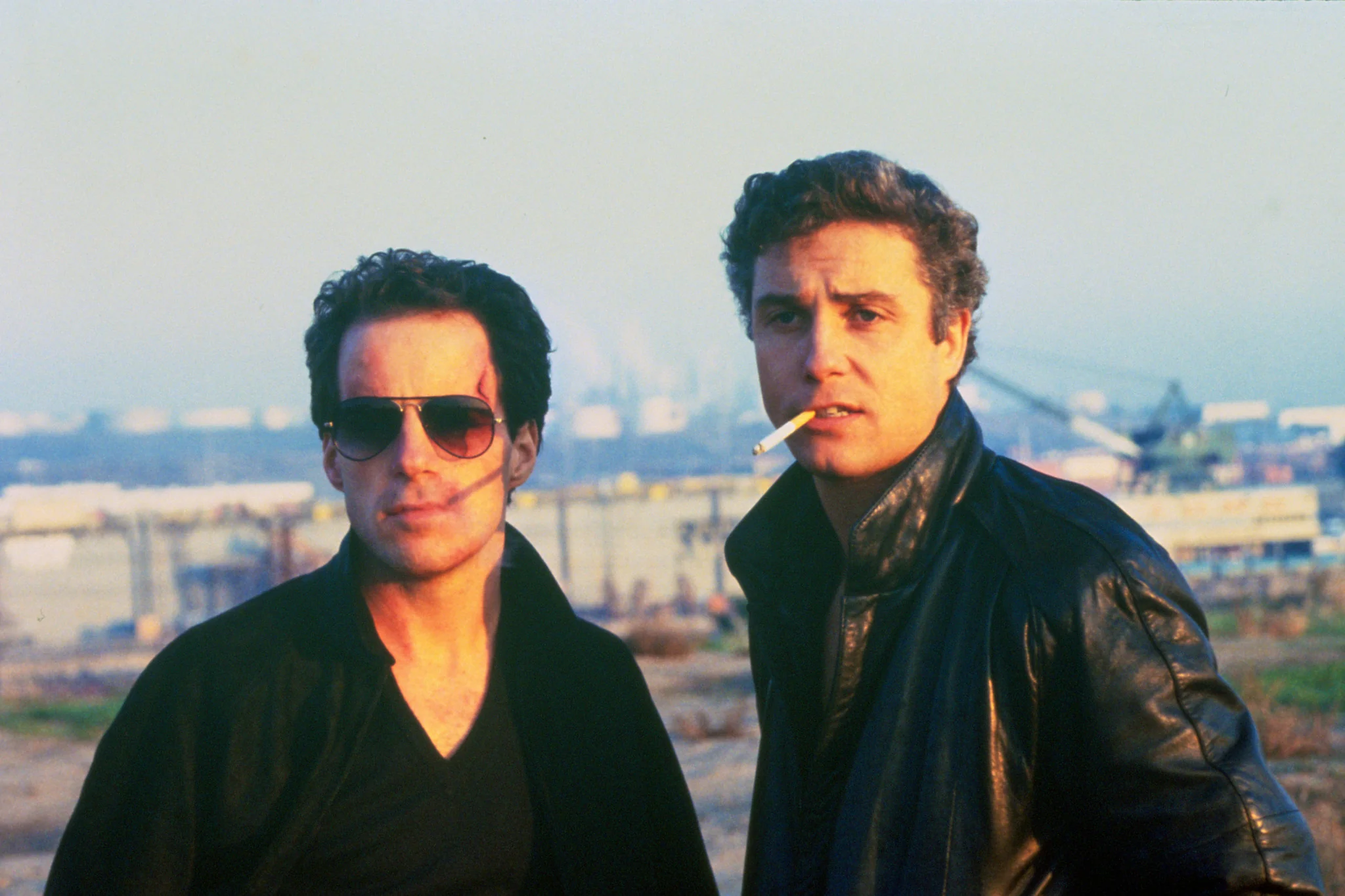Publicity image for William Friedkin's 1985 film To Live and Die in LA, starring John Pankow and William Peterson.